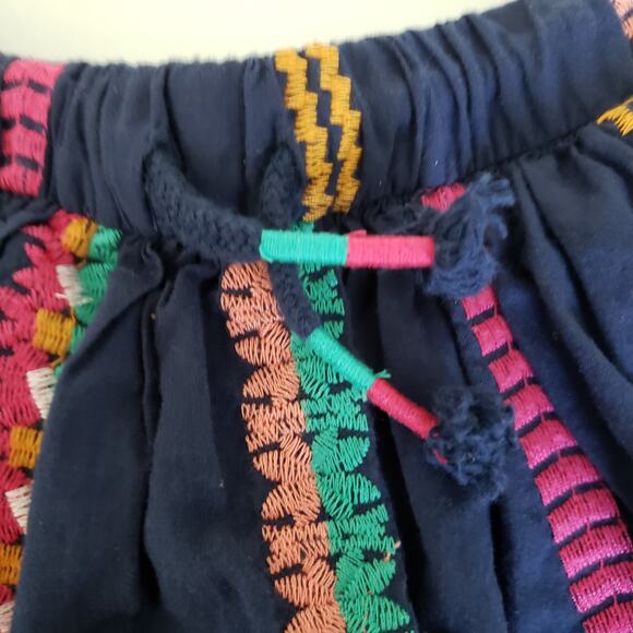 2 FOR $5 SALE Girl's Cat & Jack Navy Embroidered Skirt Size XS (4/5) - Picture 4 of 10